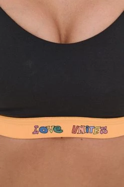 Γυναικεία Αθλητικά σουτιέν Adidas Performance - Αθλητικό σουτιέν μαύρο -Συμφωνίεςa didas Performance Κατάστημα unnamed file 3879